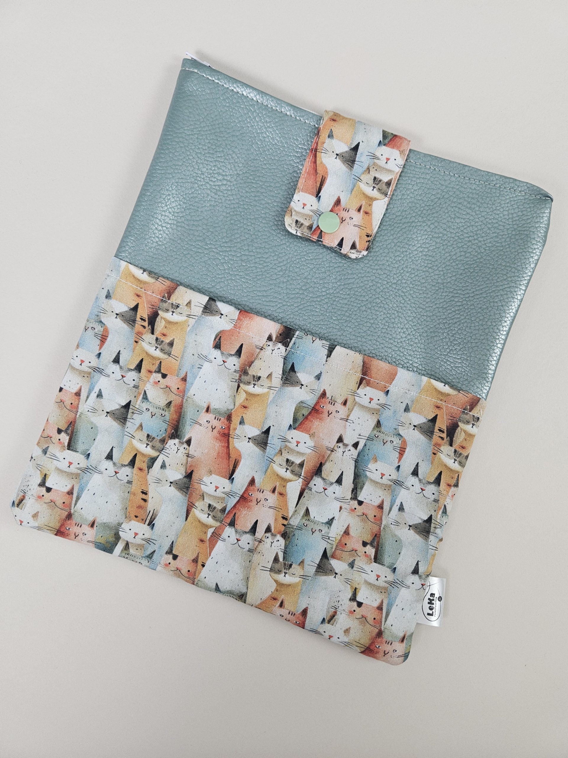 Pidžama za knjige- Book sleeve-Mace