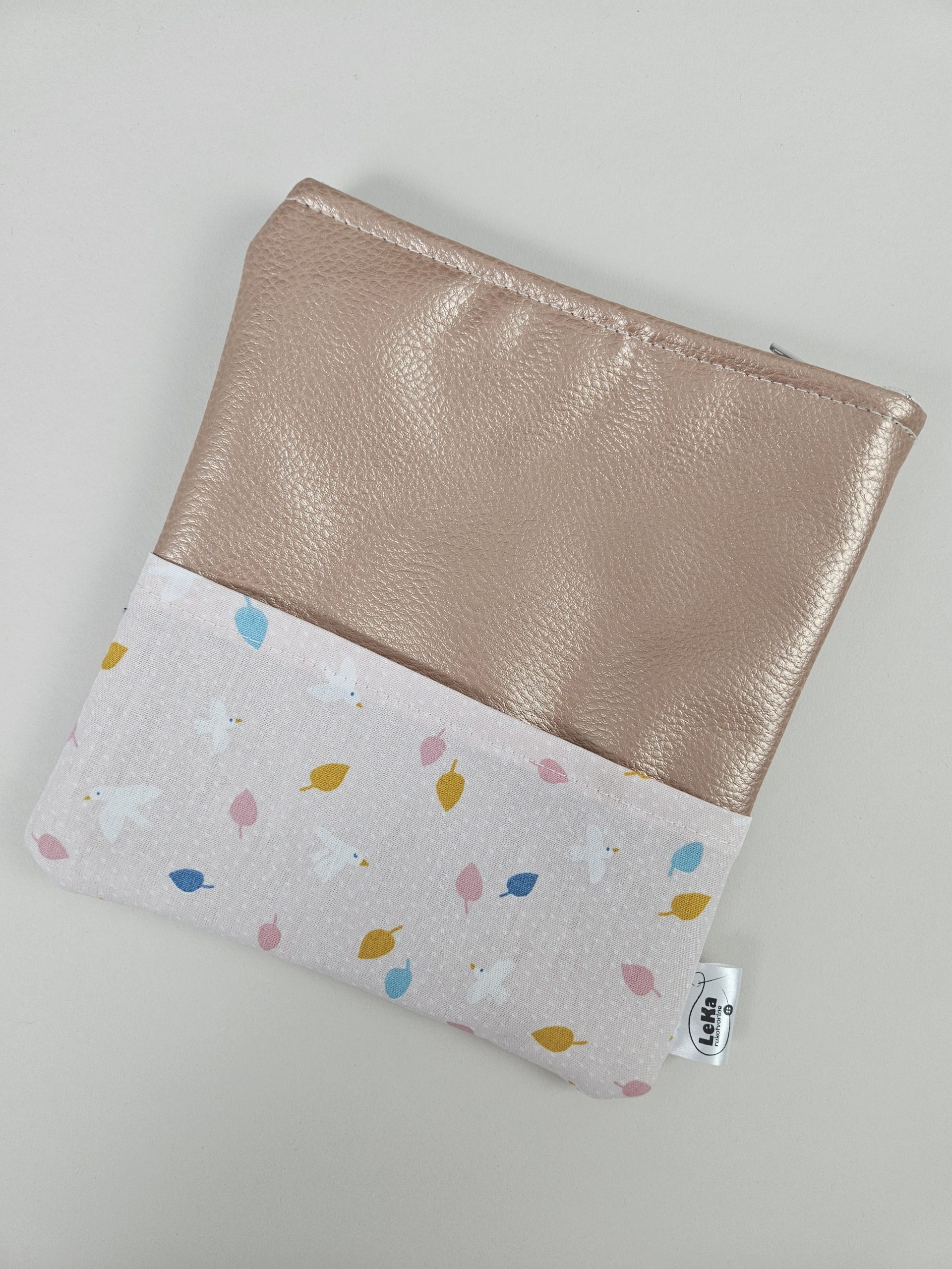 Futrola- torbica za čitače e-knjiga-Listići